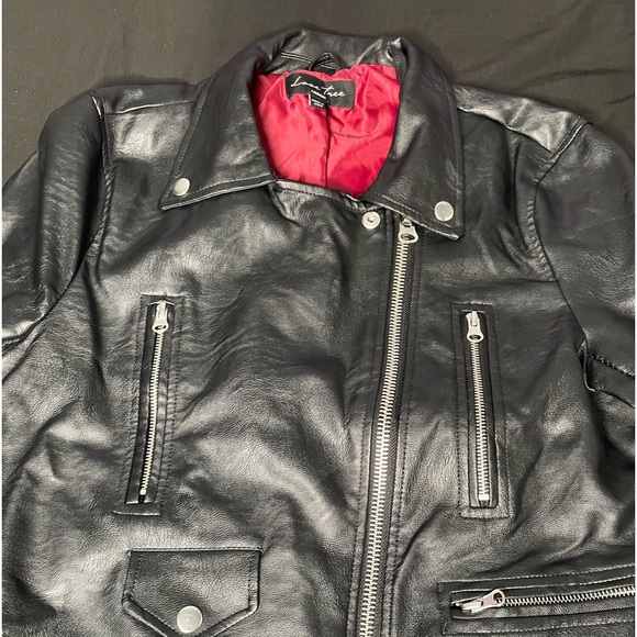 Leather jacket - Picture 1 of 4